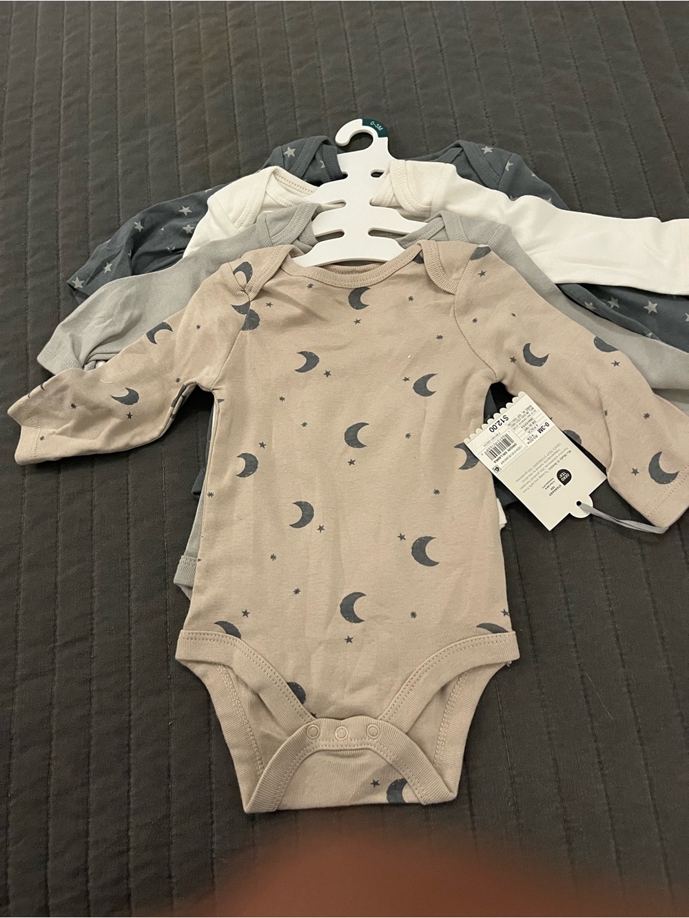 NWT Cloud Island 4-Pack Long Sleeve Bodysuits Gray Moon & Stars 0–3 Months